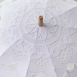 Ovida Mini Vintage Paj Ntaub Dawb Lace Umbrella rau Khoom Plig Hnub Yug Duab Tshoob Kos Khoom Plig Kho Kom Zoo Nkauj Rau Tog